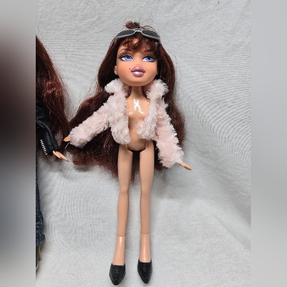 Bratz Twins Twiins Phoebe and Roxxi 2004 1st Edition- Read Description - Picture 14 of 16